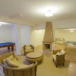 Lira Vila
