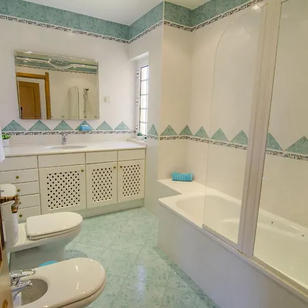 Lira By Algarve Holidays Villa