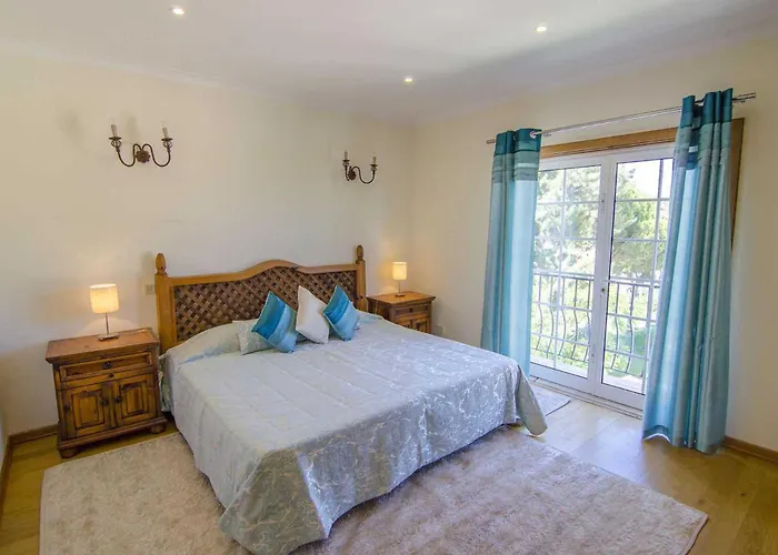Lira Villa *