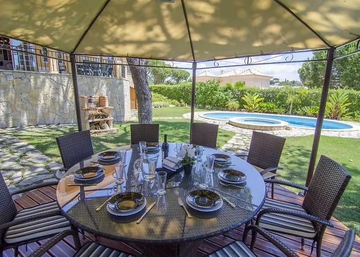 Lira Villa Almancil