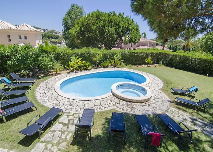 Villa Lira